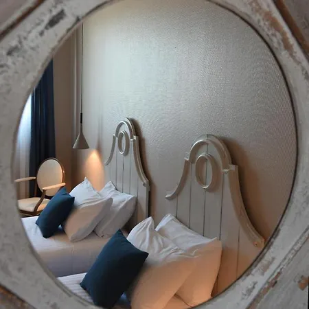 Hotel Le Transatlantique - Lycee Hotelier La Rochelle La Rochelle  Exterior photo